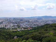 -灵岩山风景区