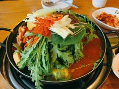 -喇喇排骨火锅·传统韩式脊骨汤(望京西园总店)