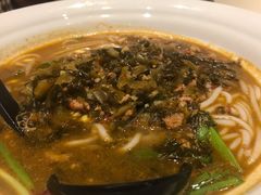 秀才米线-茶花妹子云南餐厅(传媒大学店)