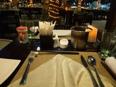 -三亚湾海居铂尔曼度假酒店