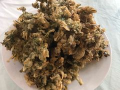 炸花椒芽-何适山庄 ·可团建(水长城P2停车场店)