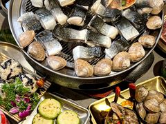 -围炉肉舍•炭烤活鳗•丹东海鲜烤肉(步行街店)