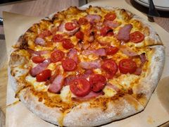 -玛格萝妮比萨屋(四平店)