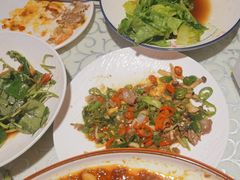 -巴特餐饮6加1音乐餐吧·新疆菜