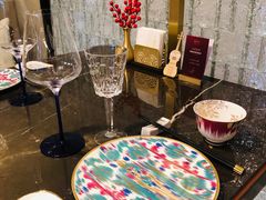 -海派悦庭·海胆烧麦·新融合菜(凯德广场店)