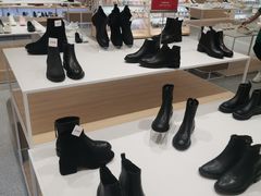 -hotwind热风(中贸广场店)