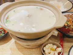 -叁煨蹄花·下饭盐帮菜(人民广场店)