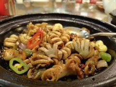 铁板啫啫生肠-永記粤菜·五指毛桃花雕鸡煲(九亭店)