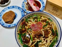 -镇南锅盖面馆(解放路店)