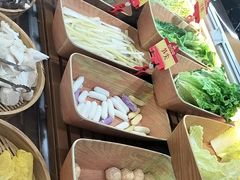 -四囍码头海鲜烧烤自助火锅(外滩南京东路悦荟广场店)