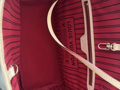 -小飞侠奢侈品回收 寄卖 养护(宝山宝龙广场店)