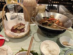 -渔语鱼新川菜Bistro(万象天地店)