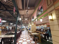 大堂-大食代美食广场(上海中心店)