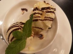 -WOLFGANG PUCK KITCHEN & BAR(迪士尼小镇店)