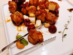 宫保虾球-红樱桃·欢乐餐厅(太原里店)