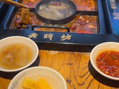 -老牌坊云南鱼豆花火锅(爱建店)