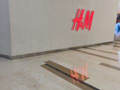-H&M(乐客城夏庄路店)