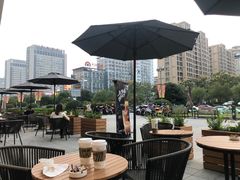 景观位-星巴克臻选(嘉兴海宁银泰城店)