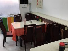 大堂-胡家包子·清真(大众巷店)