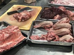 -标记美食新鲜猪杂(兴南大道店)