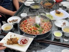 鸿鹤鲜锅兔-兔行天下-鸿鹤鲜锅兔(中海国际店)