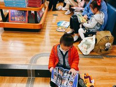 -西西弗书店&矢量咖啡(凯德晶萃广场店)