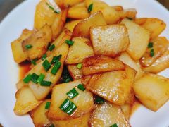 小葱农家土豆-芦茨金富饭庄·25年老字号·专做稻草鸡