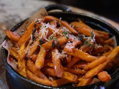 炸红薯条配黑松露芝士-BROWNSTONE布朗石西班牙餐厅(富城店)