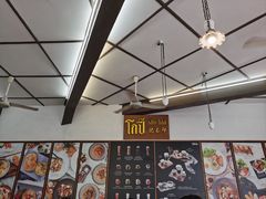 -邢泰记