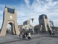 -霍尔果斯国门景区