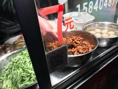 -老王芙蓉蛋卷饼(万达店)