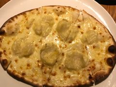 榴莲披萨-JINNS锦时 steak&pizza(浸信会礼拜堂旧址店)