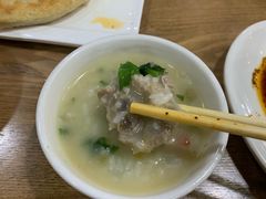 -杨妈妈粥店(滑翔路店)