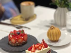 -潮一不贰·法式甜品·生日蛋糕·西式简餐(外滩店)