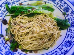 -渝之汇牛肉豌杂面