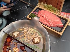 -湊湊火锅·茶憩(颐堤港店)