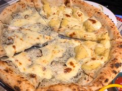 双拼披萨-Primo·丽莫意大利窑烤披萨