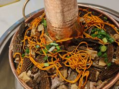 -乡土特色.冷锅鱼.牦牛肉汤锅