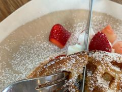 -ROAST coffee & eatery