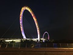 -南京眼步行桥