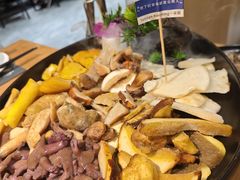 -一朵菌·野生菌探索家火锅(南亚店)