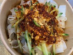 秘制凉皮-忆秦时(银泰in77店)