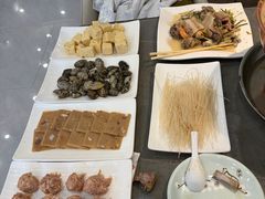 -鑫渔港海鲜本地菜·山海关浑锅(东戴河店)