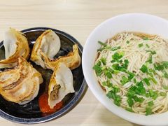 -金枫锅贴(滨江·凯旋门店)