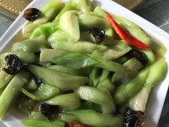 -天天向上素食餐厅(五台山店)