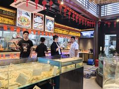 -魏铭鱼头捞饭(晋阳路店)