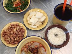 刮凉粉-东排食堂长沙小吃大排档(五一广场店)