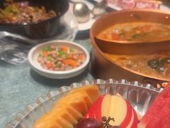 鸳鸯骨汤锅-额尔敦传统涮(公园西路店)