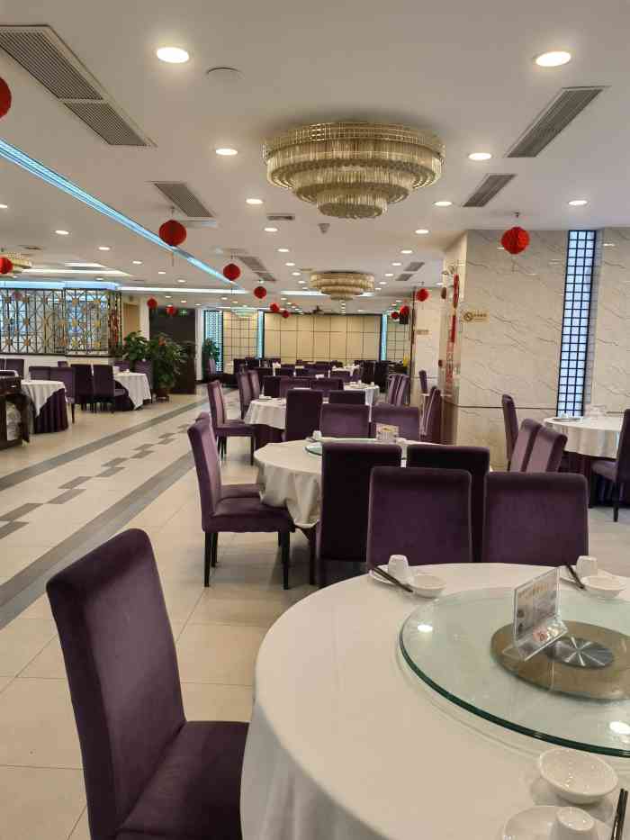 海宝酒家(中山四路店)-"家人吃饭选了海宝,近点菜的时候有点不愉.