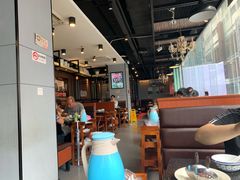 大堂-六合里雄记汕头牛肉火锅(东门店)